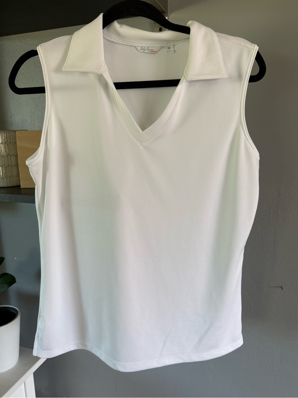 Lady Hagen Womens White Knit V-Neck Sleeveless Polo Top Polyester Size M